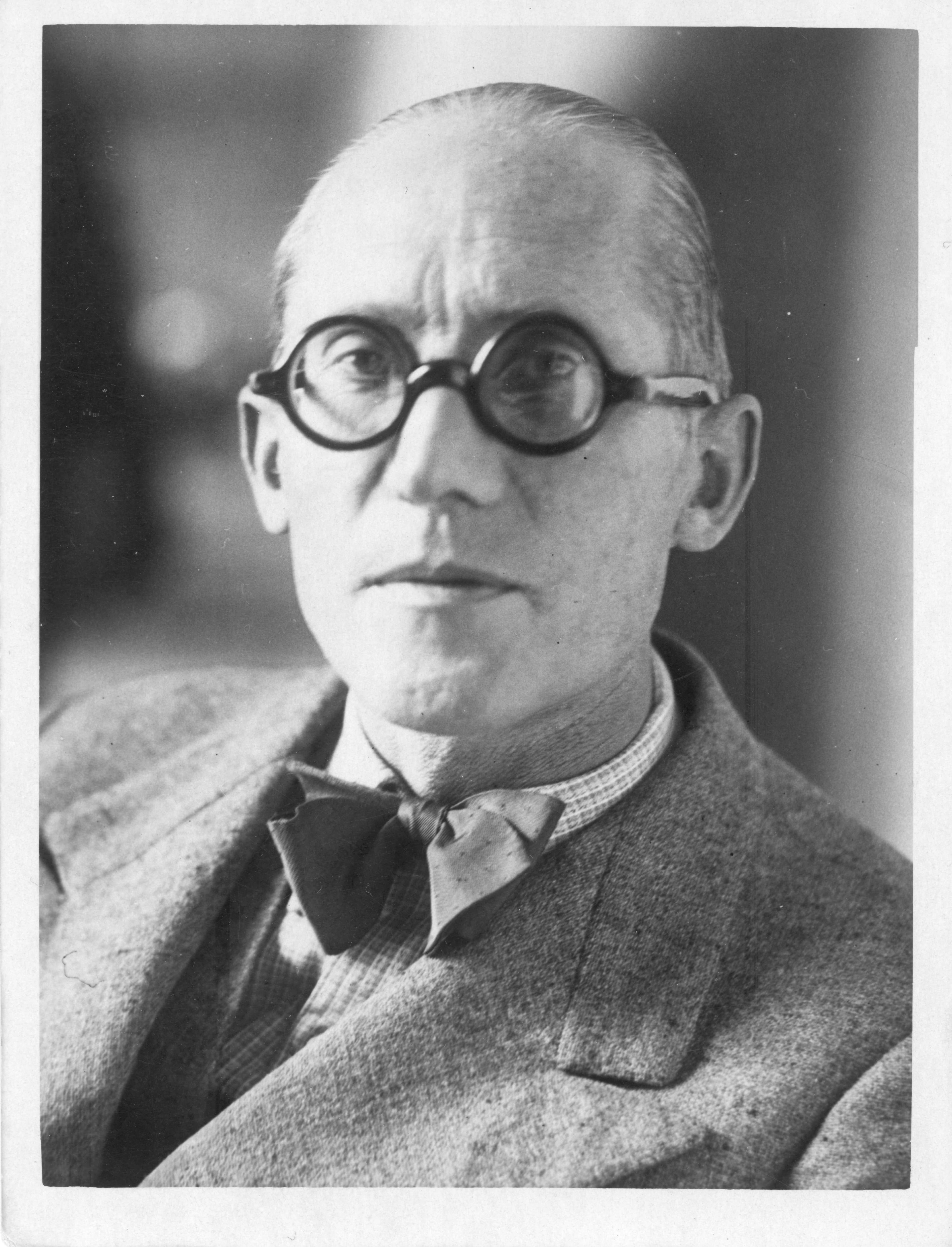 15_Le Corbusier.jpg