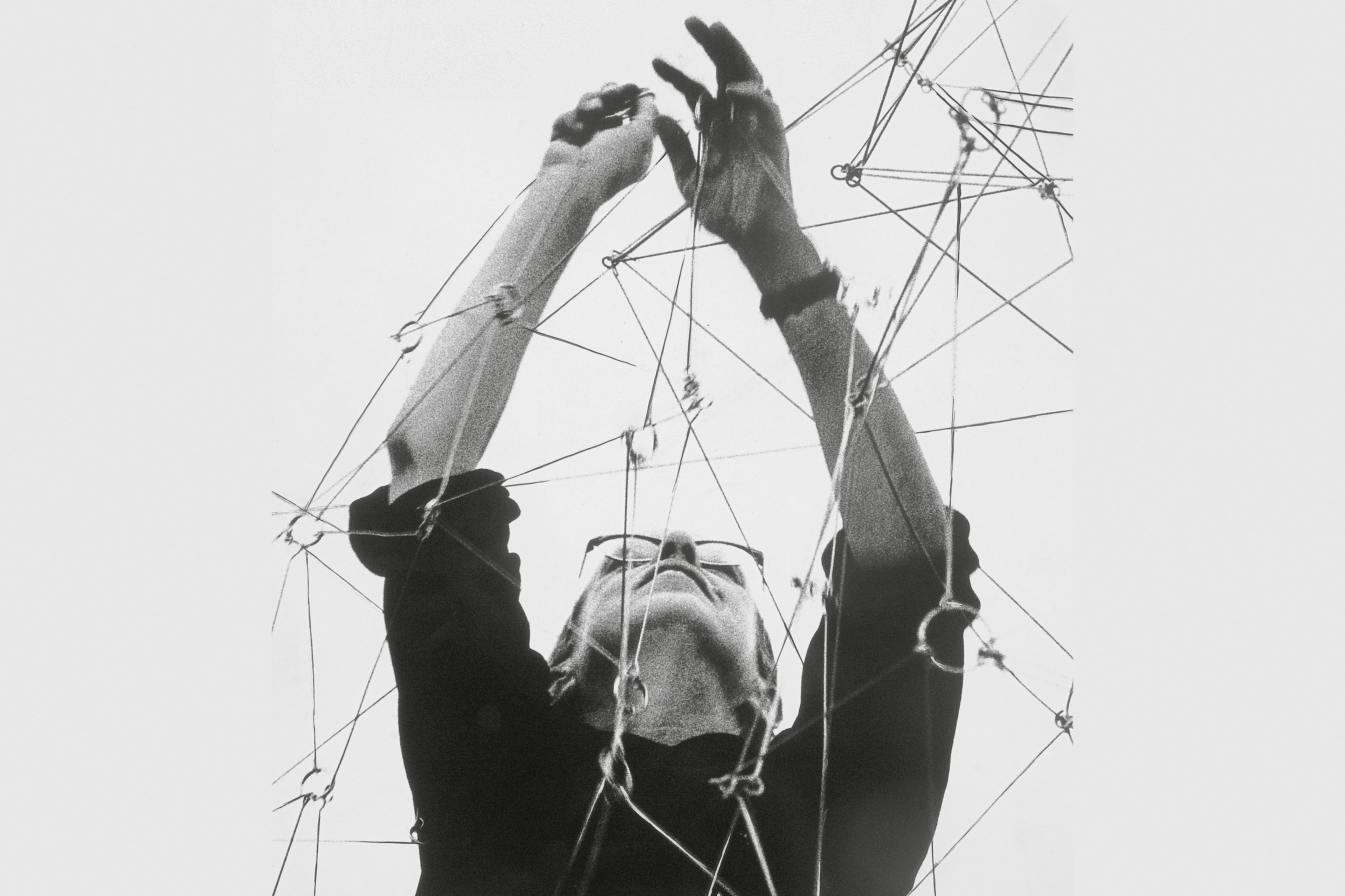 Gego installing Reticulárea